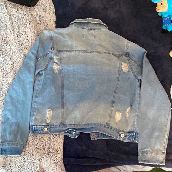 Ripped jean jacket, brand CI SONO, size L, never worn - Picture 2 of 3